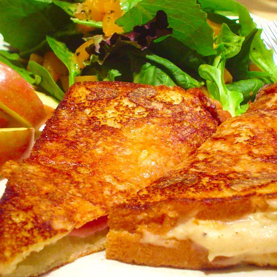 Simple Croque Monsieur Sandwich