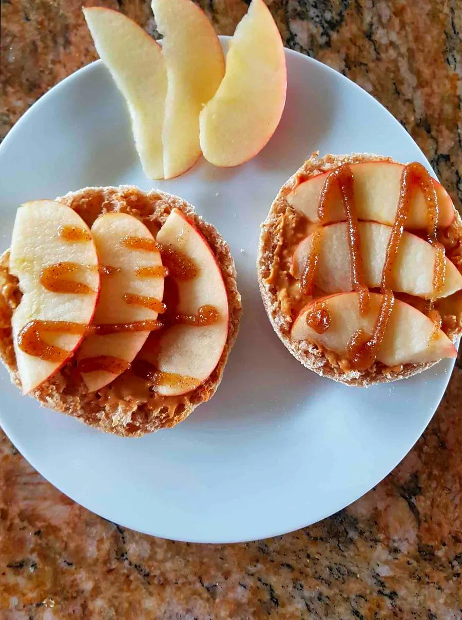 Peanut Butter Apple Breakfast Rounds