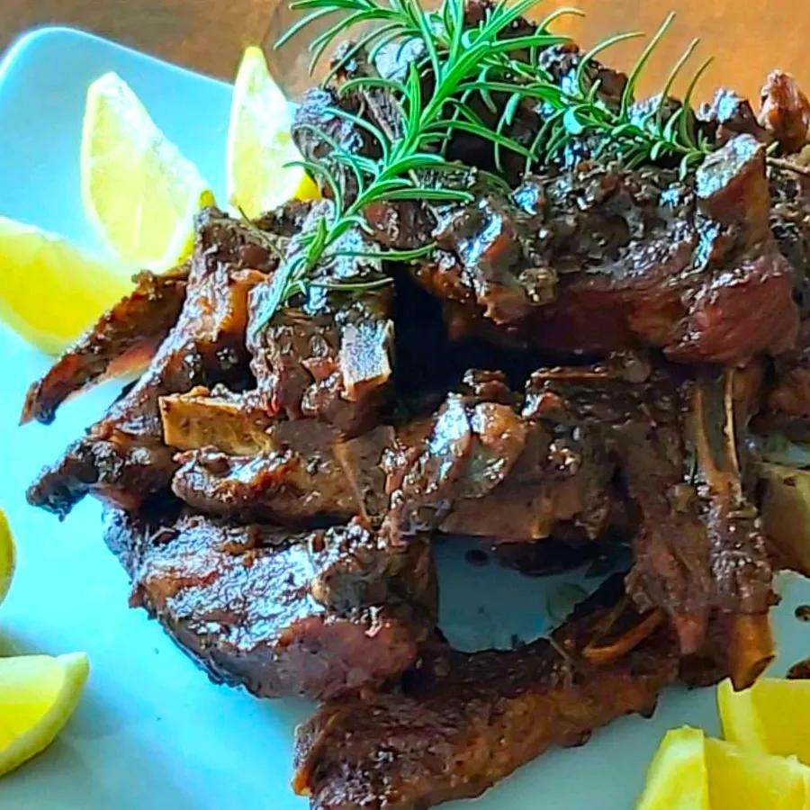 Mom's Easy Stovetop Pork Ribs