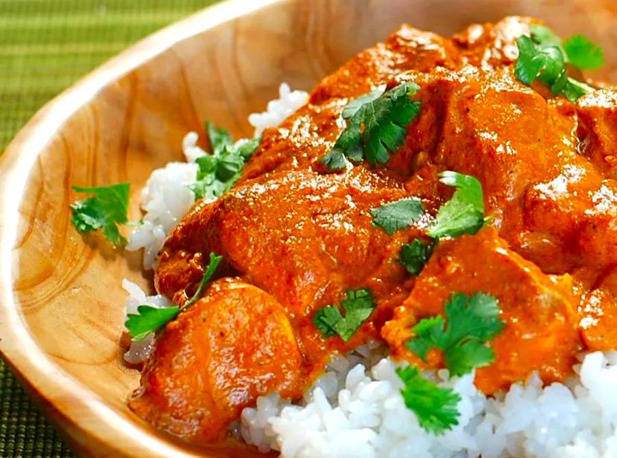 Punjabi-Style Chicken in Rich Gravy