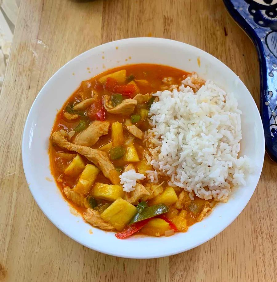 Thai Pineapple Chicken Curry