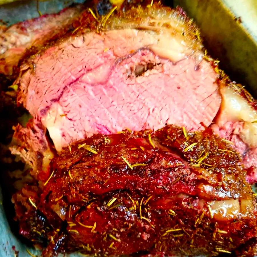 Smoked Prime Rib Roast for an extraordinary meal