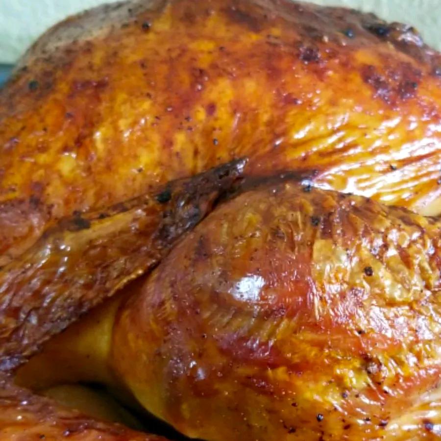 Perfectly Brined and Roasted Whole Turkey