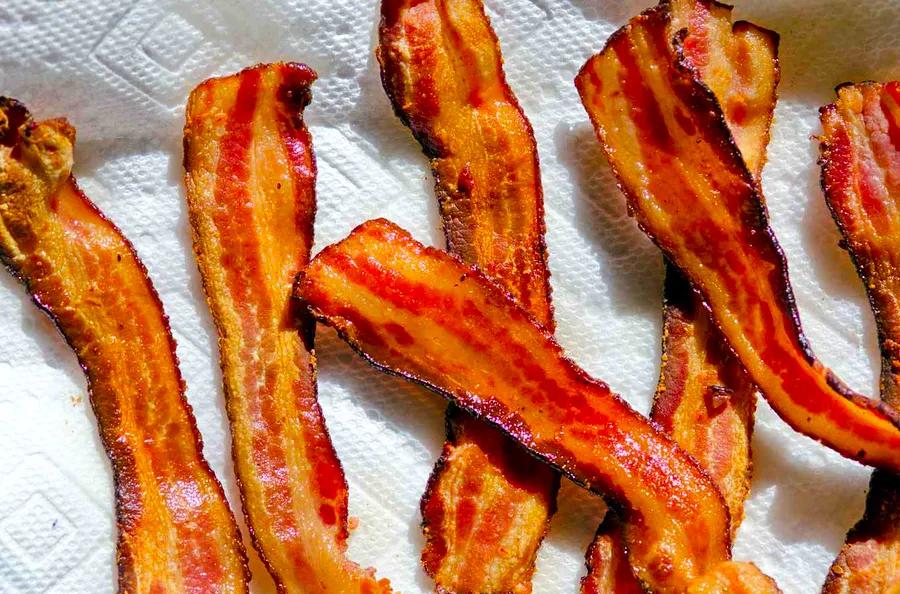 The Ultimate Guide to Cooking Bacon in the Microwave