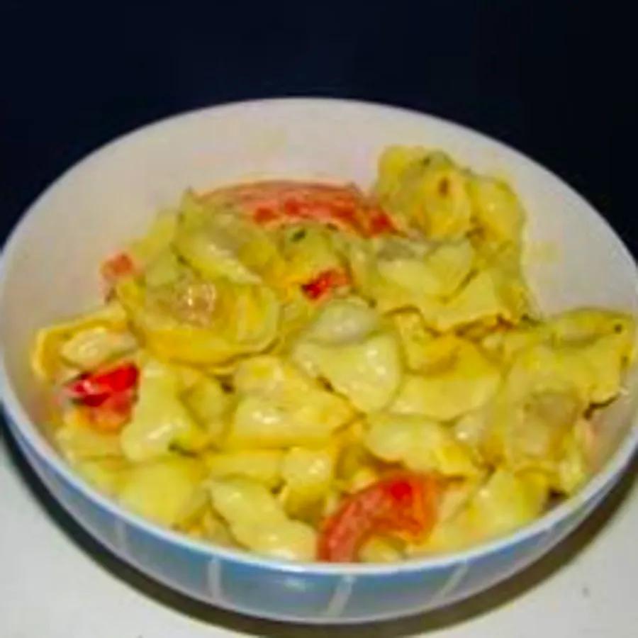 Creamy Pesto Pepper Tortellini