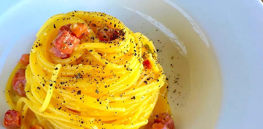 Traditional Spaghetti Alla Carbonara