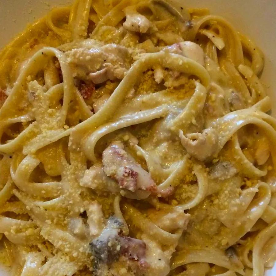 Homemade Chicken Fettuccine Alfredo