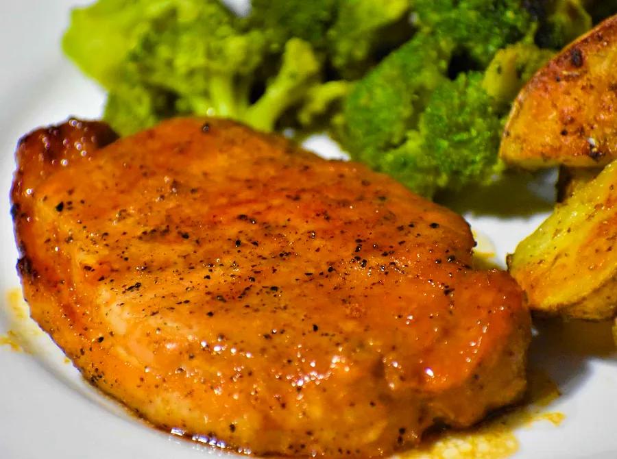 Sweet Honey-Garlic Pork Chops