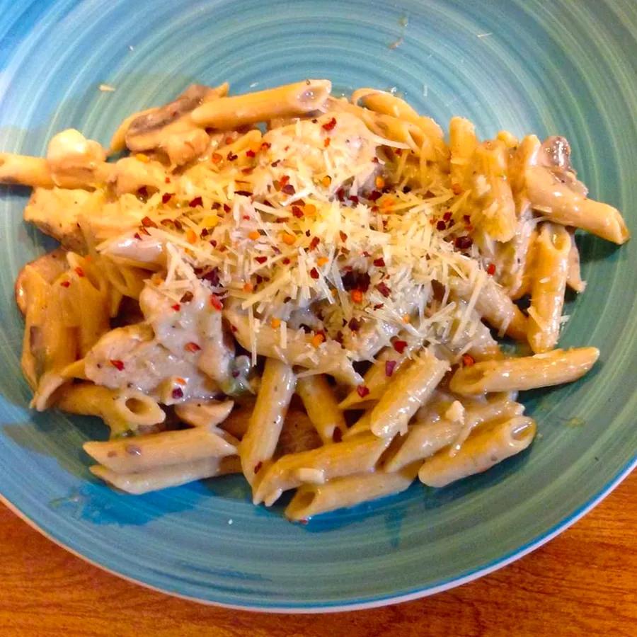 Delicious Creamy Chicken Pasta