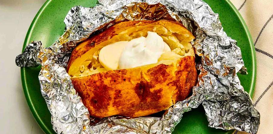 Slow Cooker Baked Potatoes