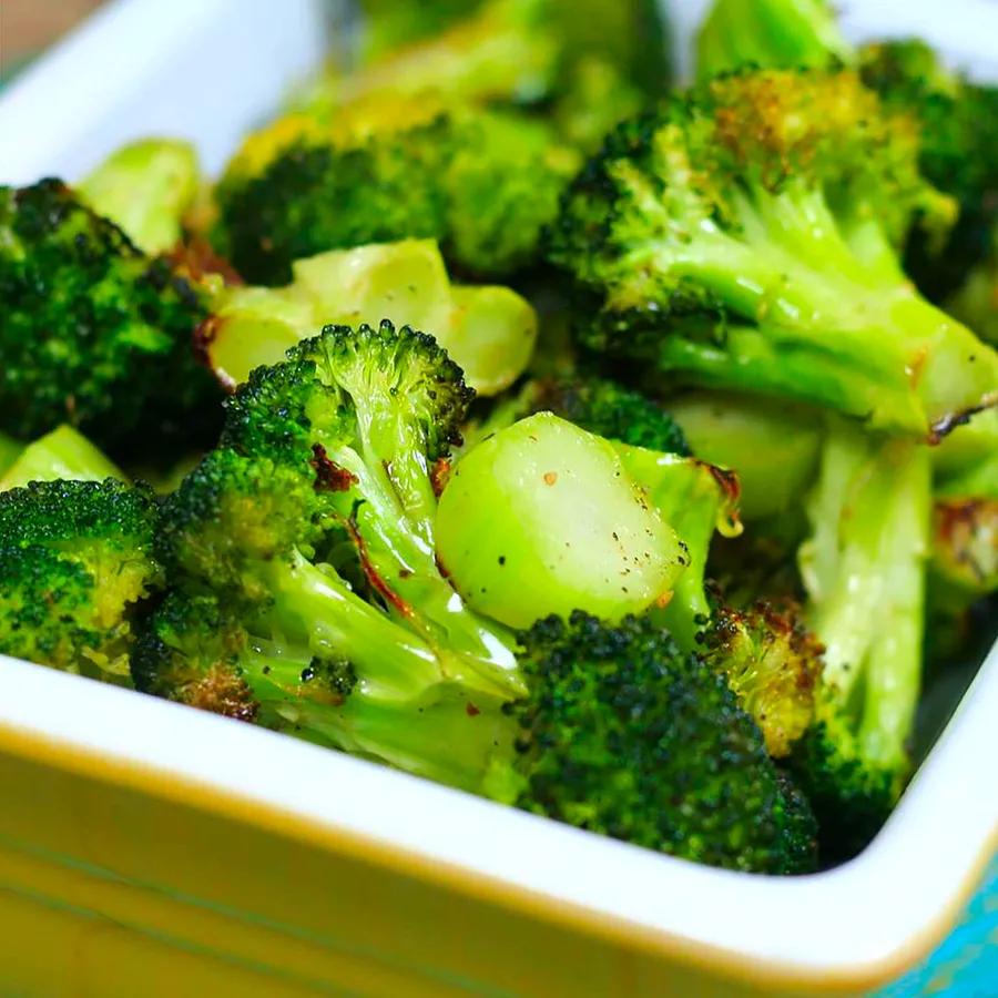 Simple Roasted Broccoli