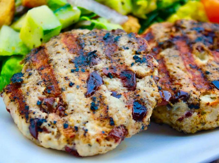 Feta-Infused Turkey Burgers