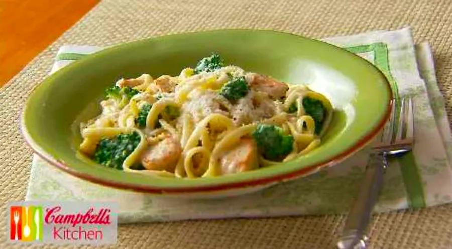 Creamy Chicken and Broccoli Alfredo