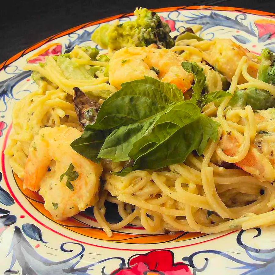 Garlic Shrimp and Broccoli with Angel Hair Pasta