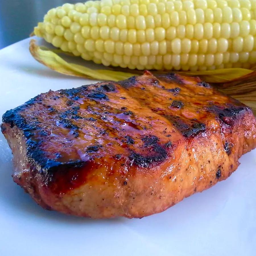 Savory and Tangy Grilled Pork Chops