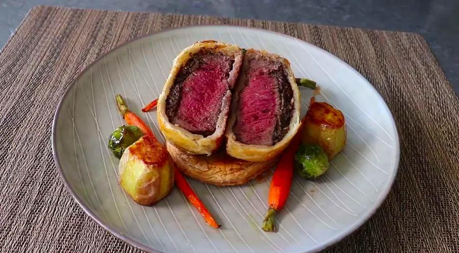 Chef John's Miniature Beef Wellingtons