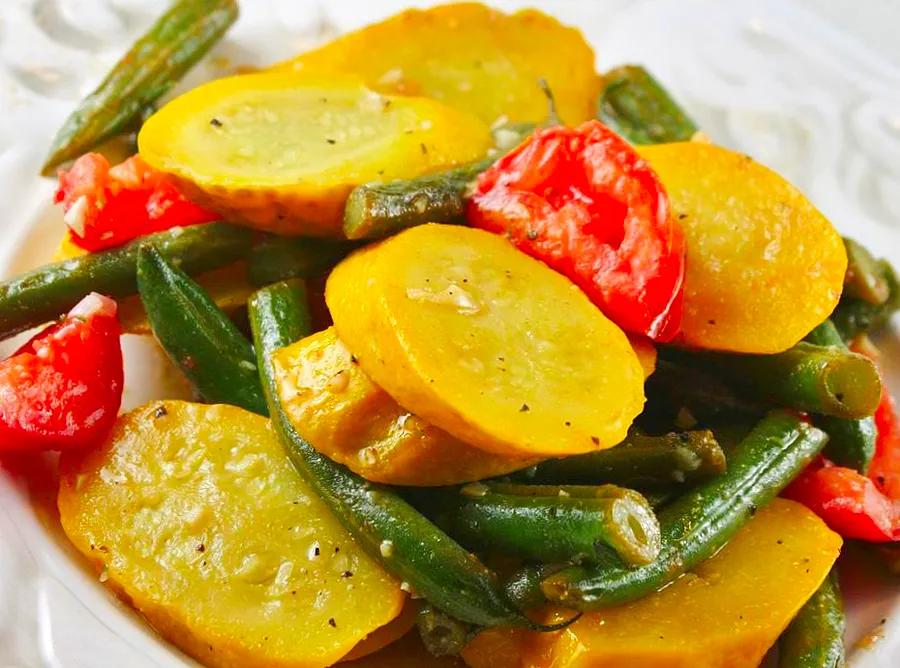 Lemon-Infused Squash and Green Bean Sauté