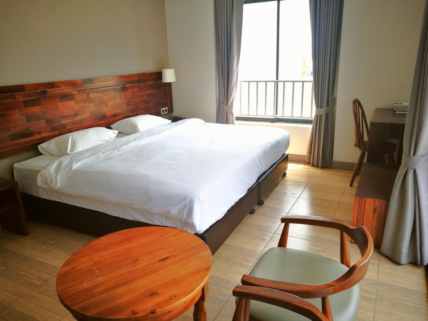 Cover Image for The Mangrove hotel