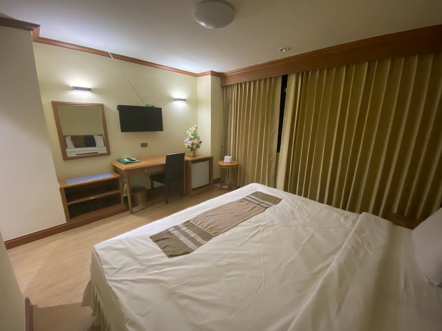Cover Image for Phu Phan Place Hotel