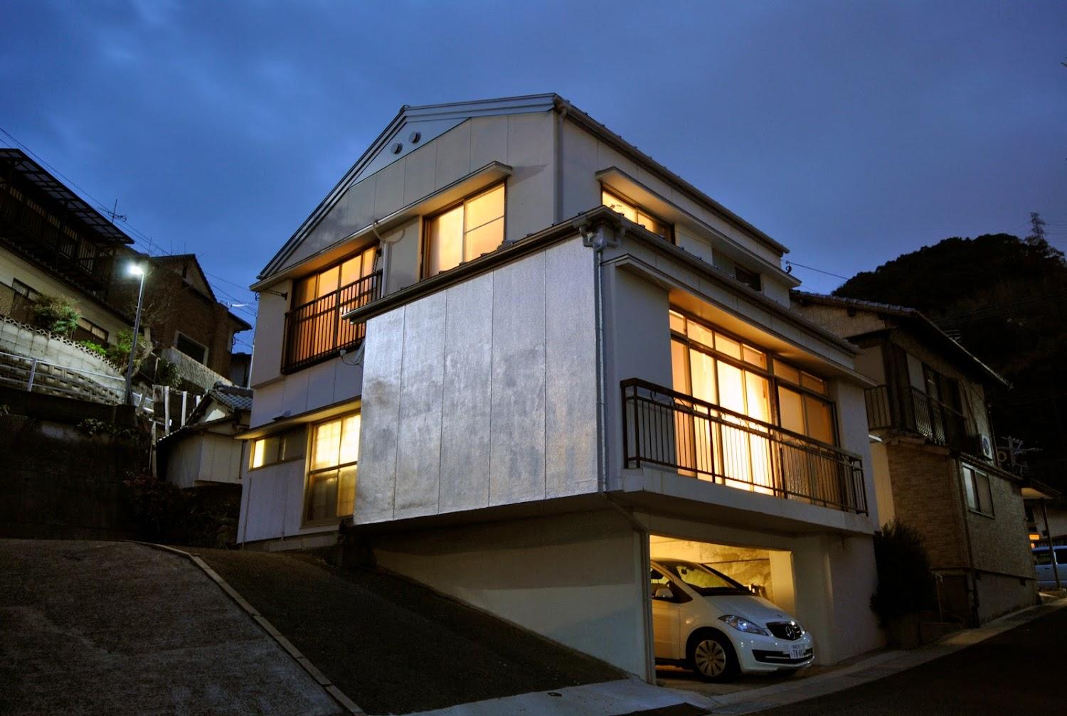 Cover Image for AKUNOURA HUIS