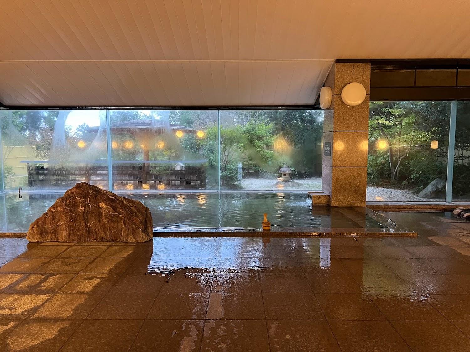 Cover Image for Green Hotel