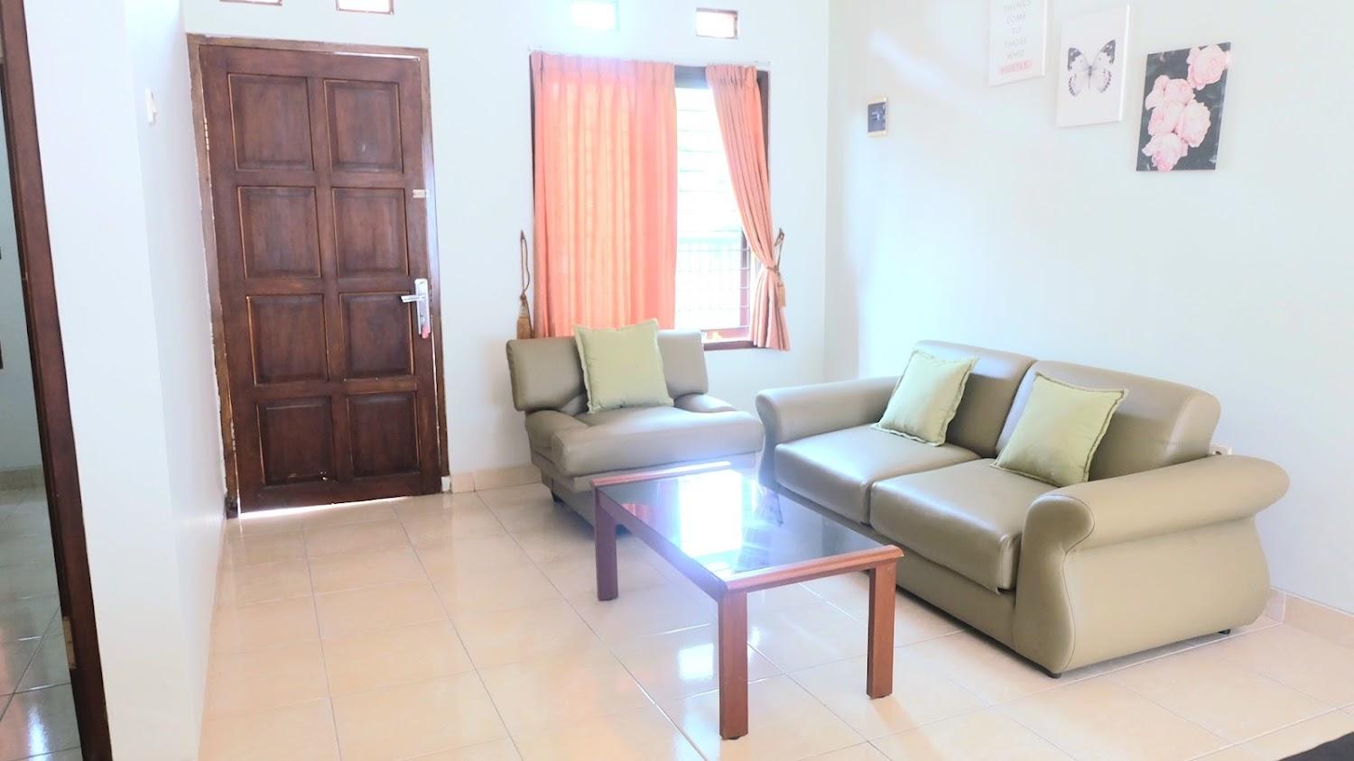 Cover Image for Guesthouse Jogja - Simply Homy Unit Jakal 2