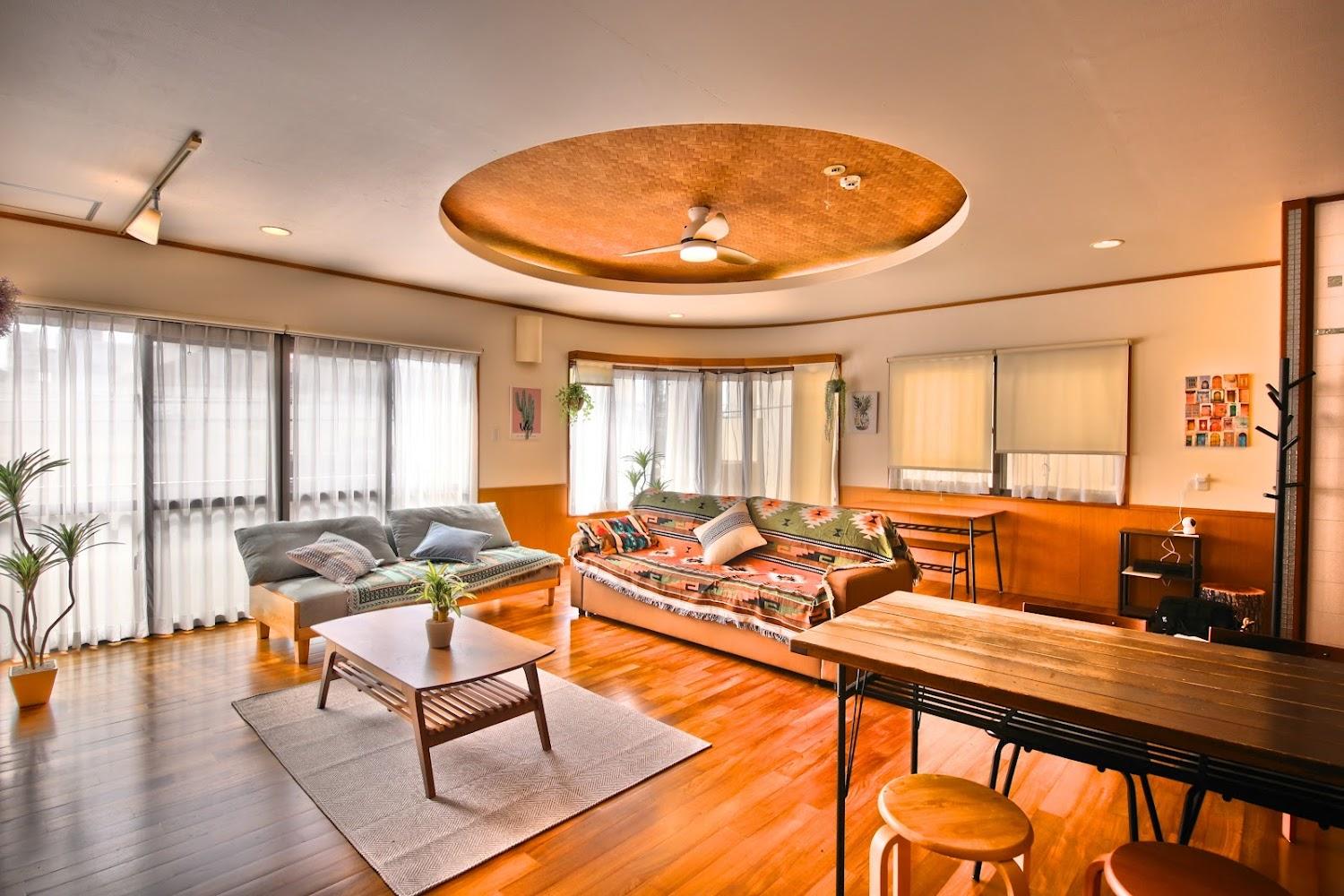 Cover Image for UMISORA HOUSE