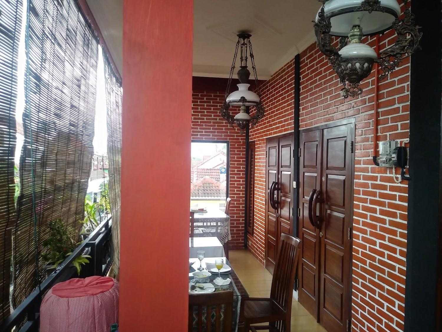 Cover Image for OYO 465 Alam Citra Bed & Breakfast