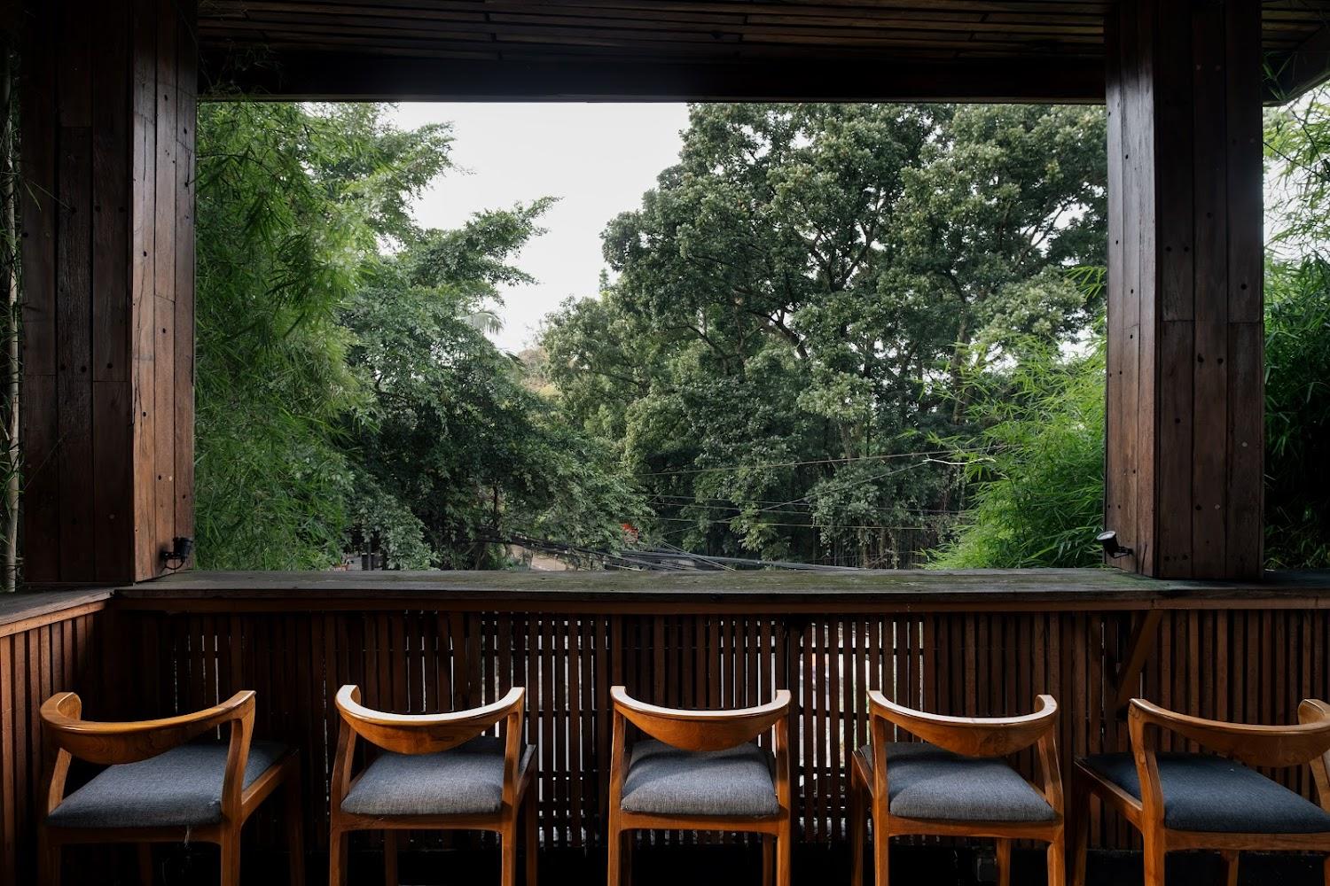 Cover Image for House Sangkuriang Bandung
