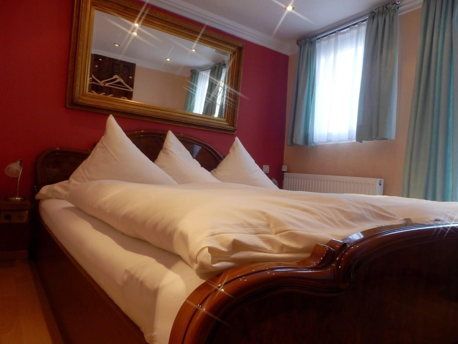 Cover Image for Hotelschiff Perle Bremen