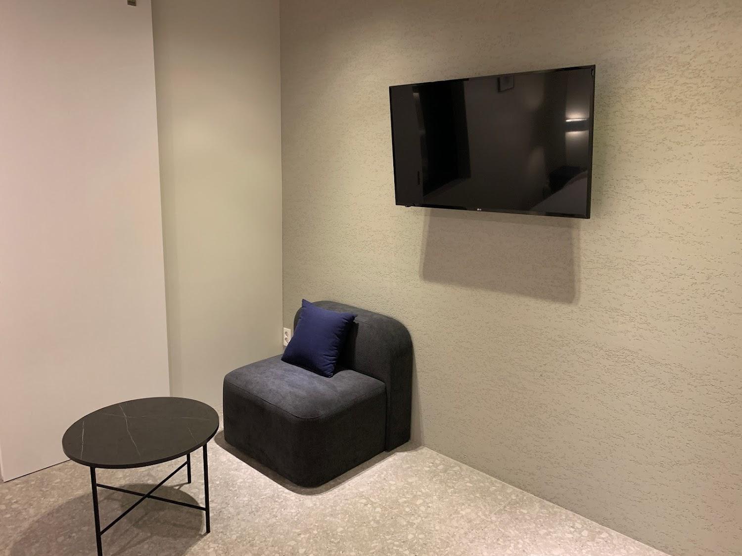 Cover Image for HOTEL INTRO