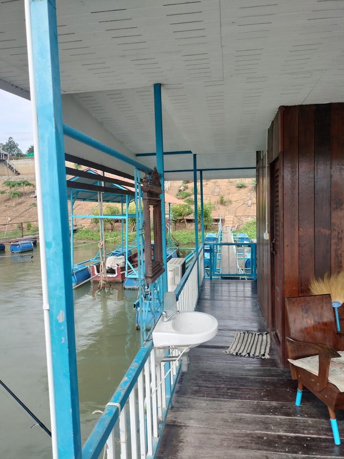 Cover Image for แพตกปลาพี่ชิน