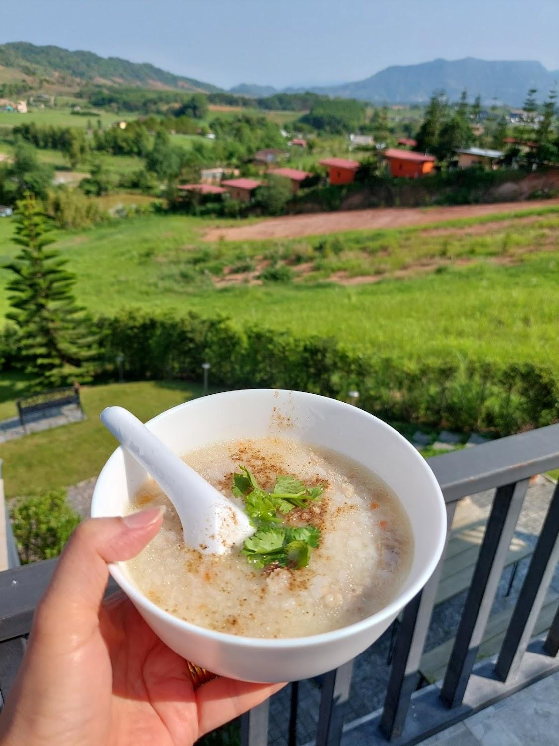 Cover Image for บ้านที่รัก