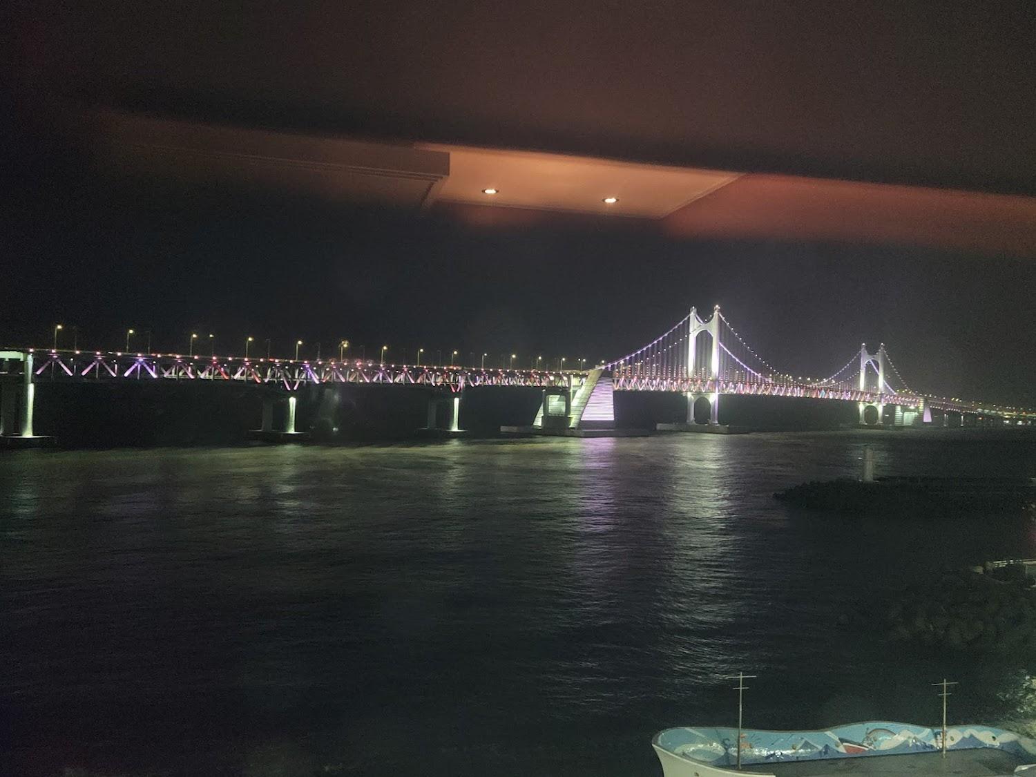 Cover Image for 라움103