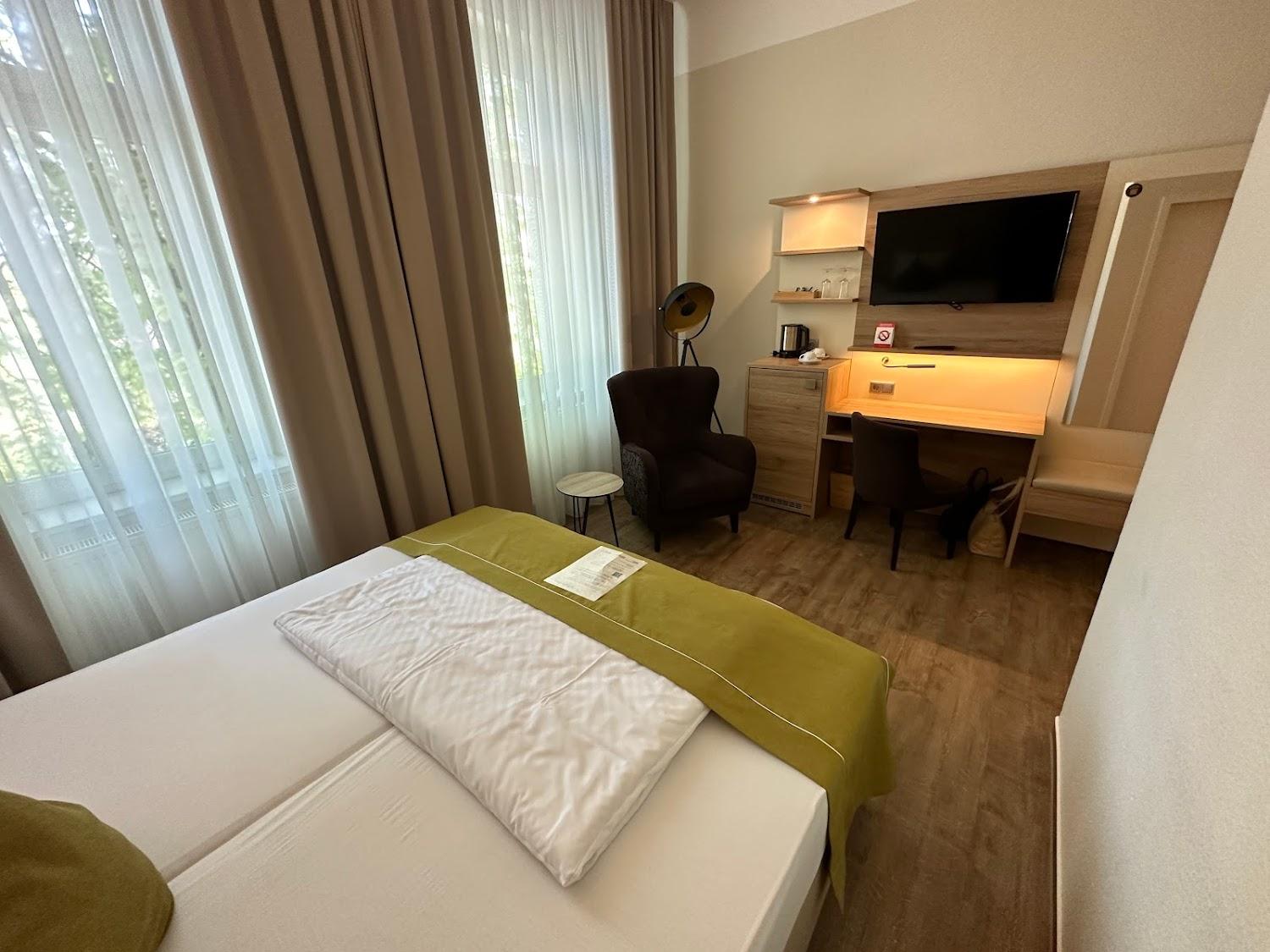 Cover Image for Hotel Seeterrassen | Das Lounge-Hotel am Wandlitzsee