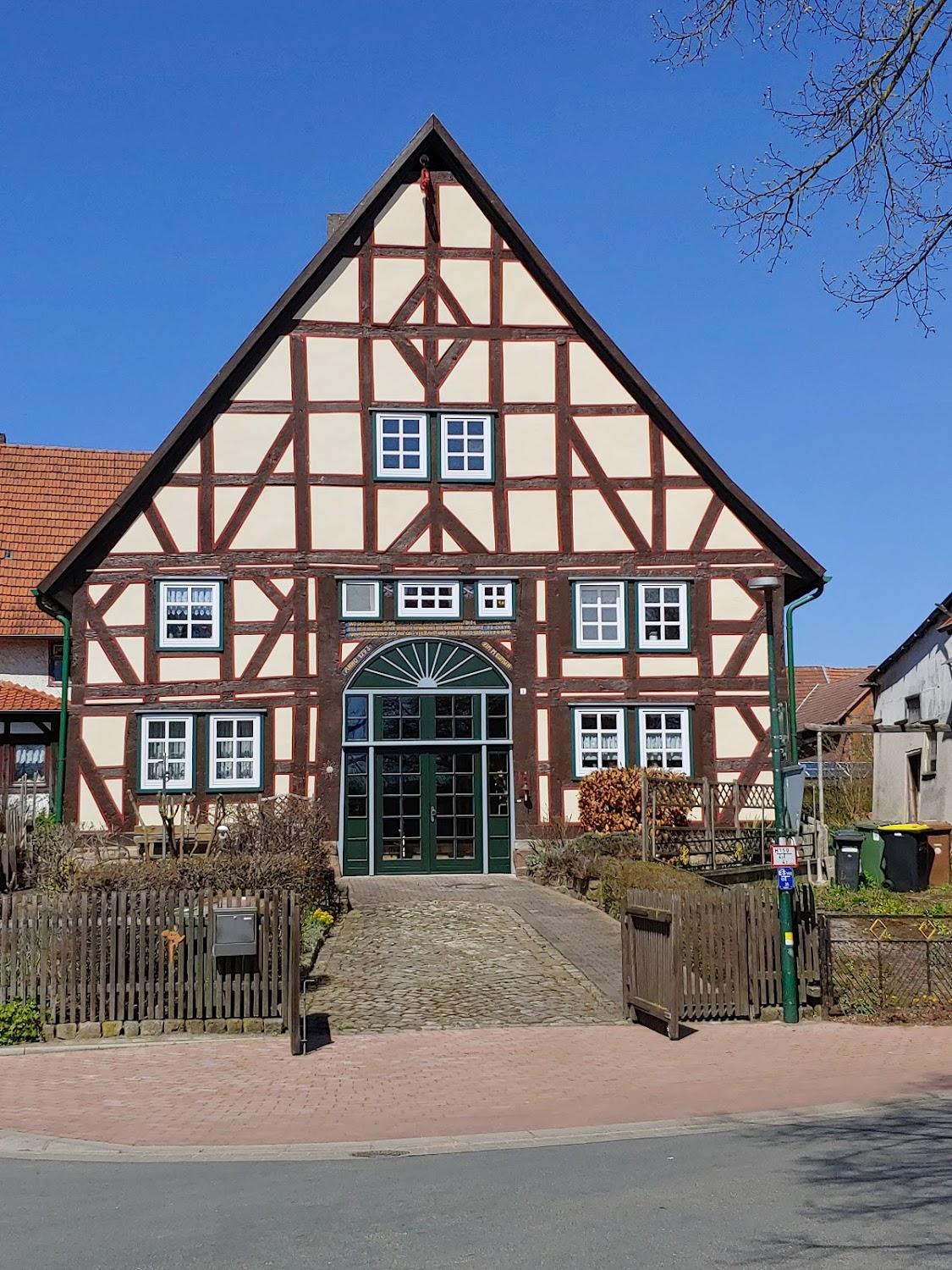 Cover Image for Gasthaus Zum Löwen - Bodo Gaide