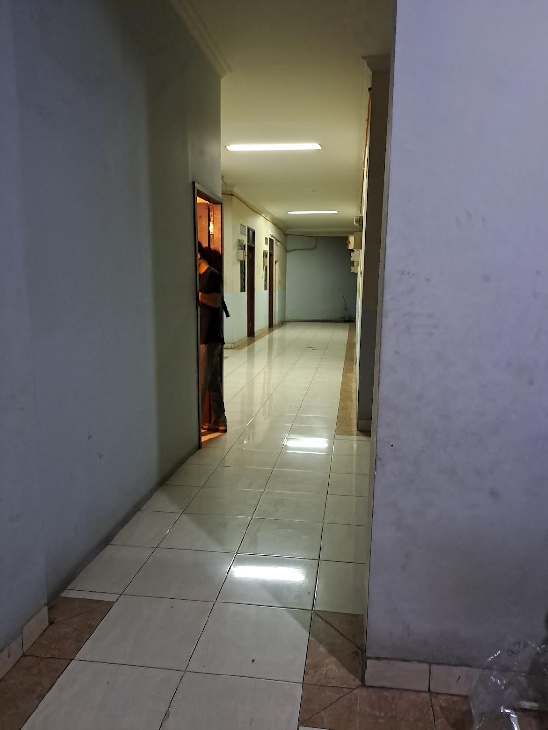 Cover Image for Super OYO 91535 J&b Rooms Tomang
