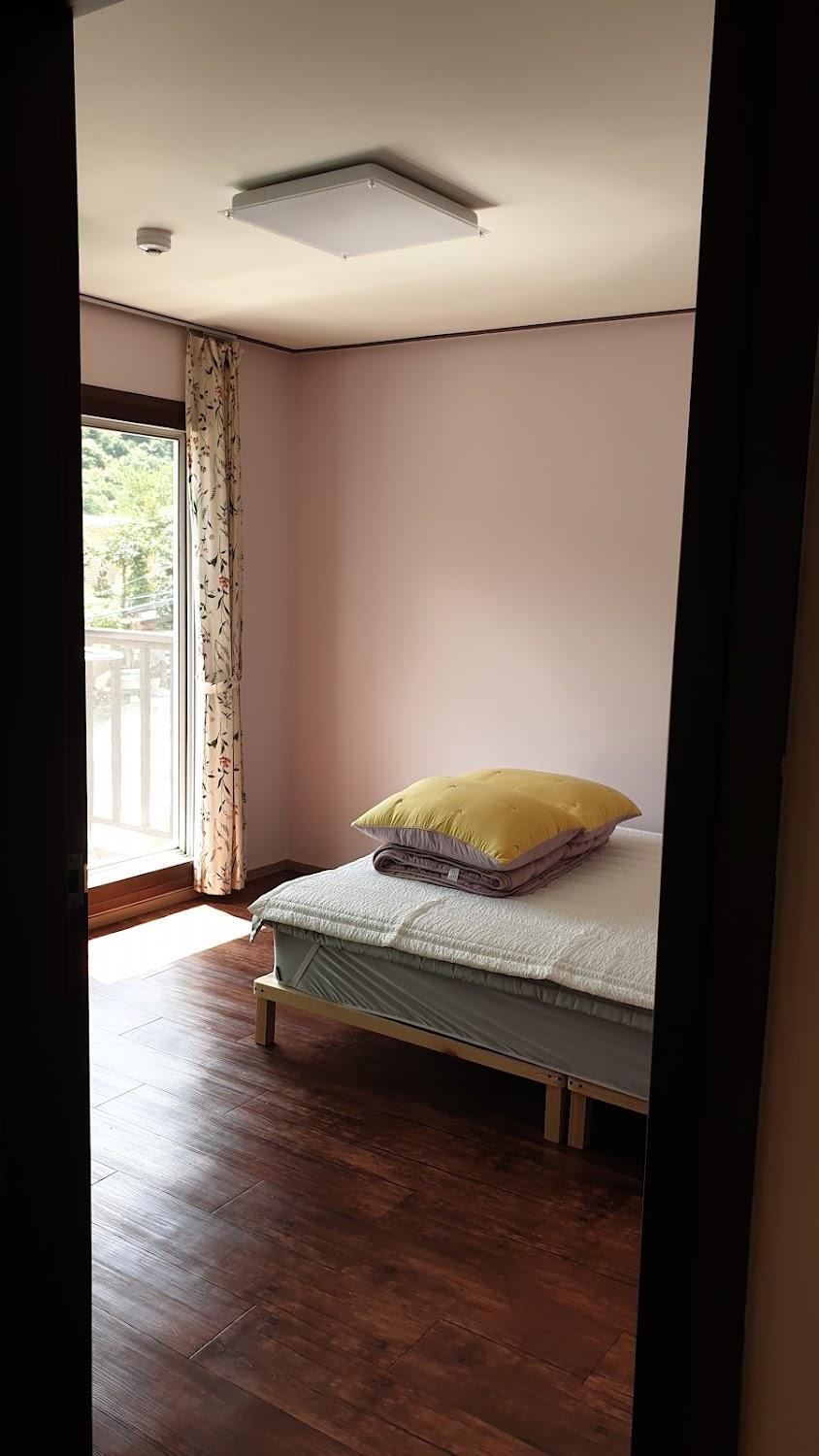 Cover Image for 지리산 별빛정원펜션