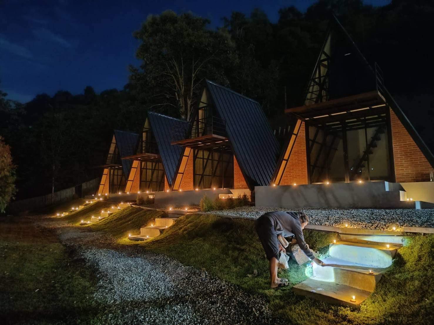 Cover Image for ม่อนคูณตะวันฮิลล์ลอดจ์( Mon Koon Tawan Hill Lodge)
