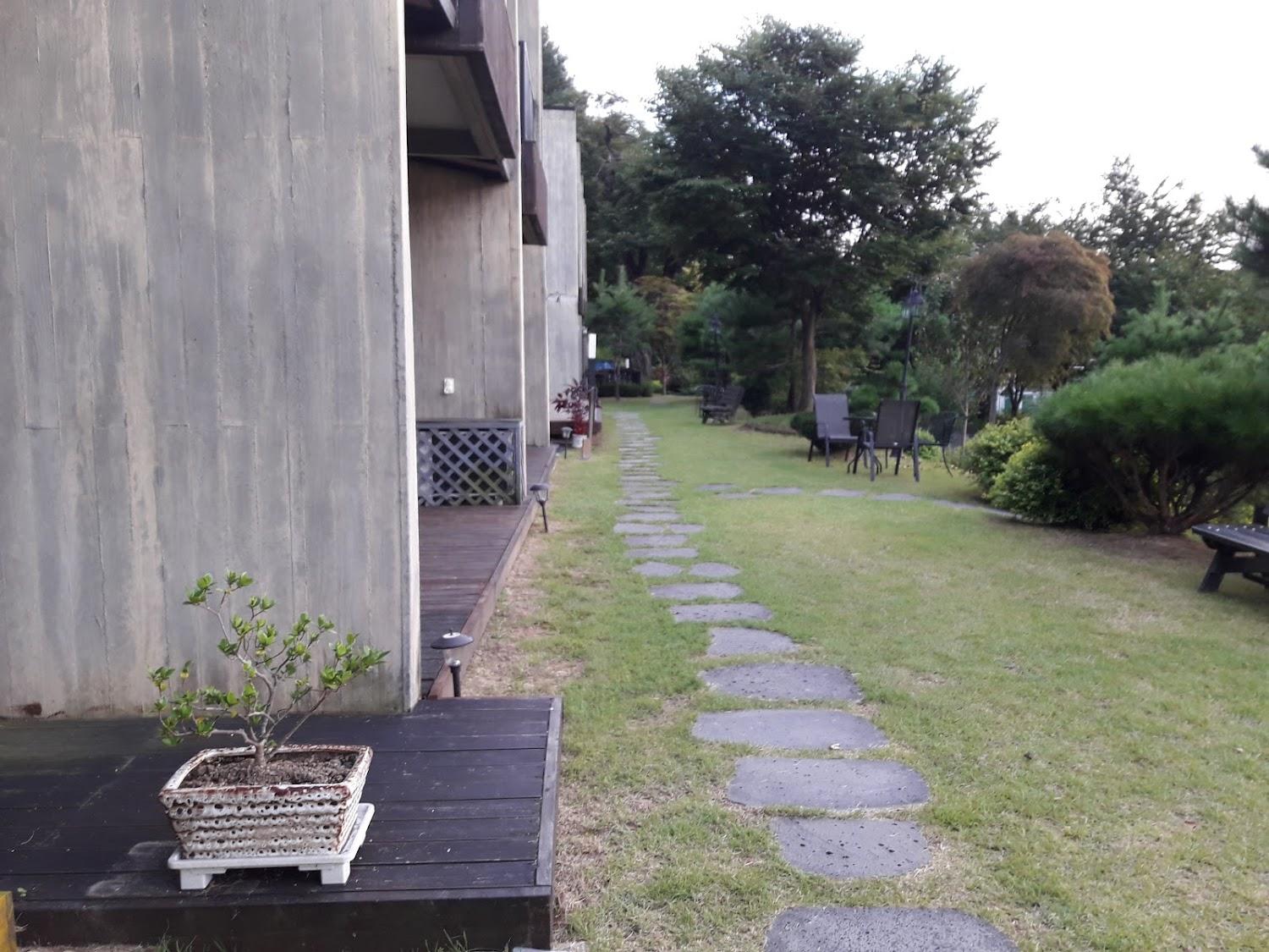 Cover Image for 리베르테펜션