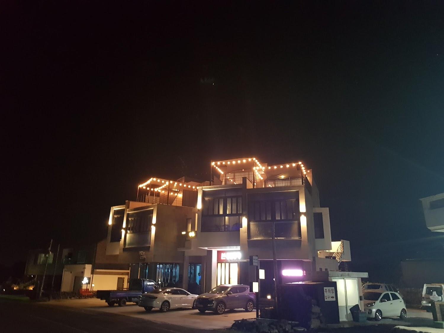 Cover Image for 풀스테이 바르 풀빌라
