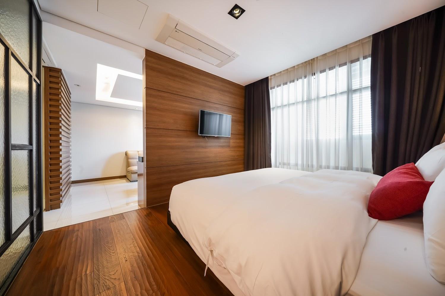 Cover Image for Brown Dot Hotel Songdo