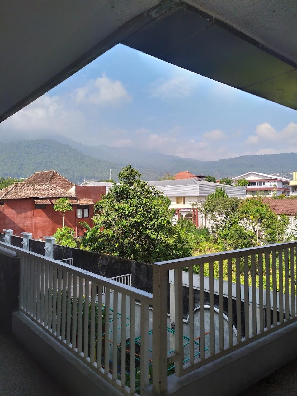 Cover Image for De Wahyu Hotel & Convention