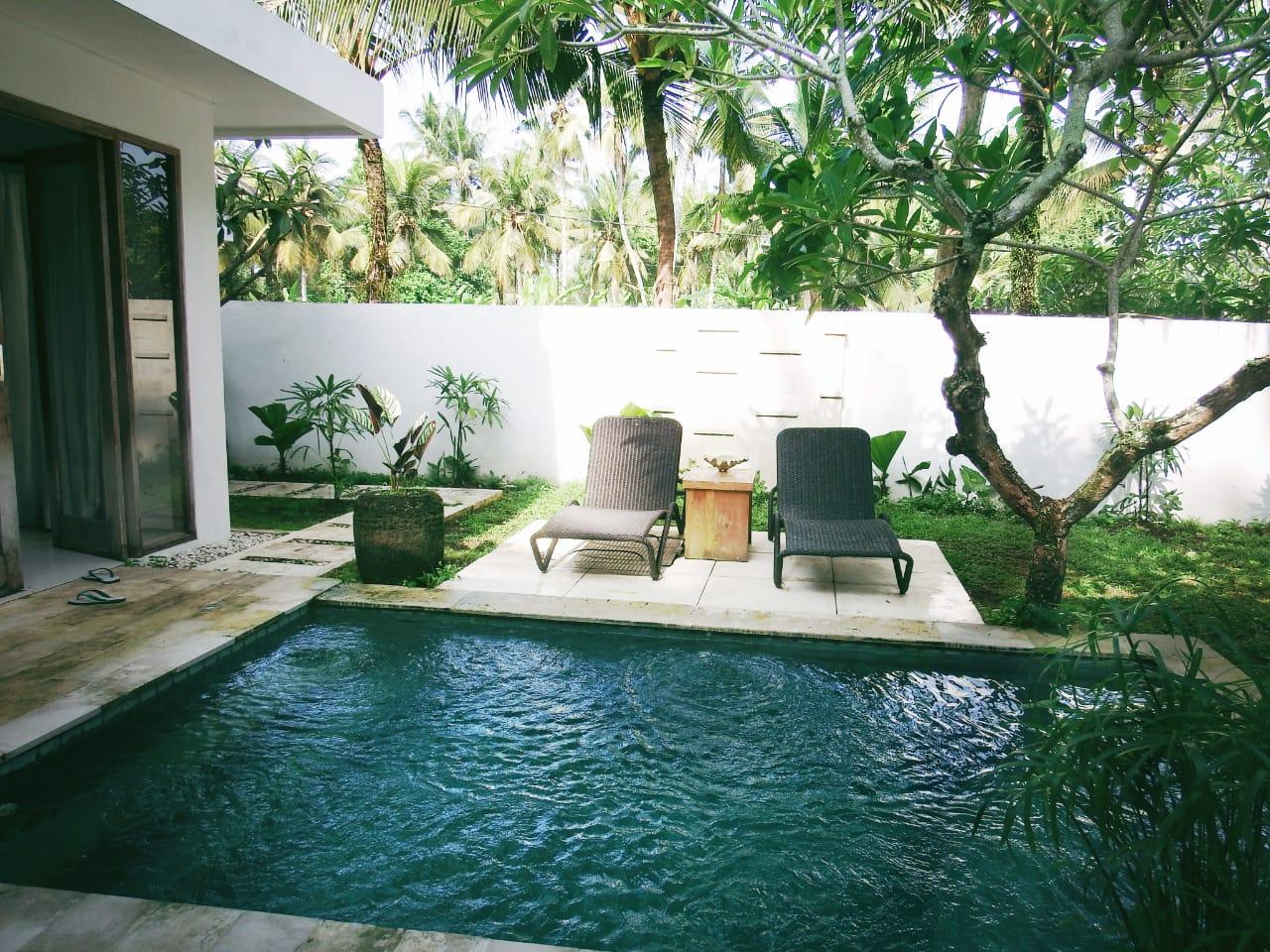 Cover Image for Deep blue villa