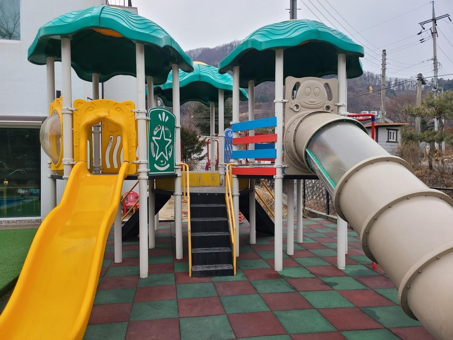 Cover Image for 콩콩키즈풀빌라