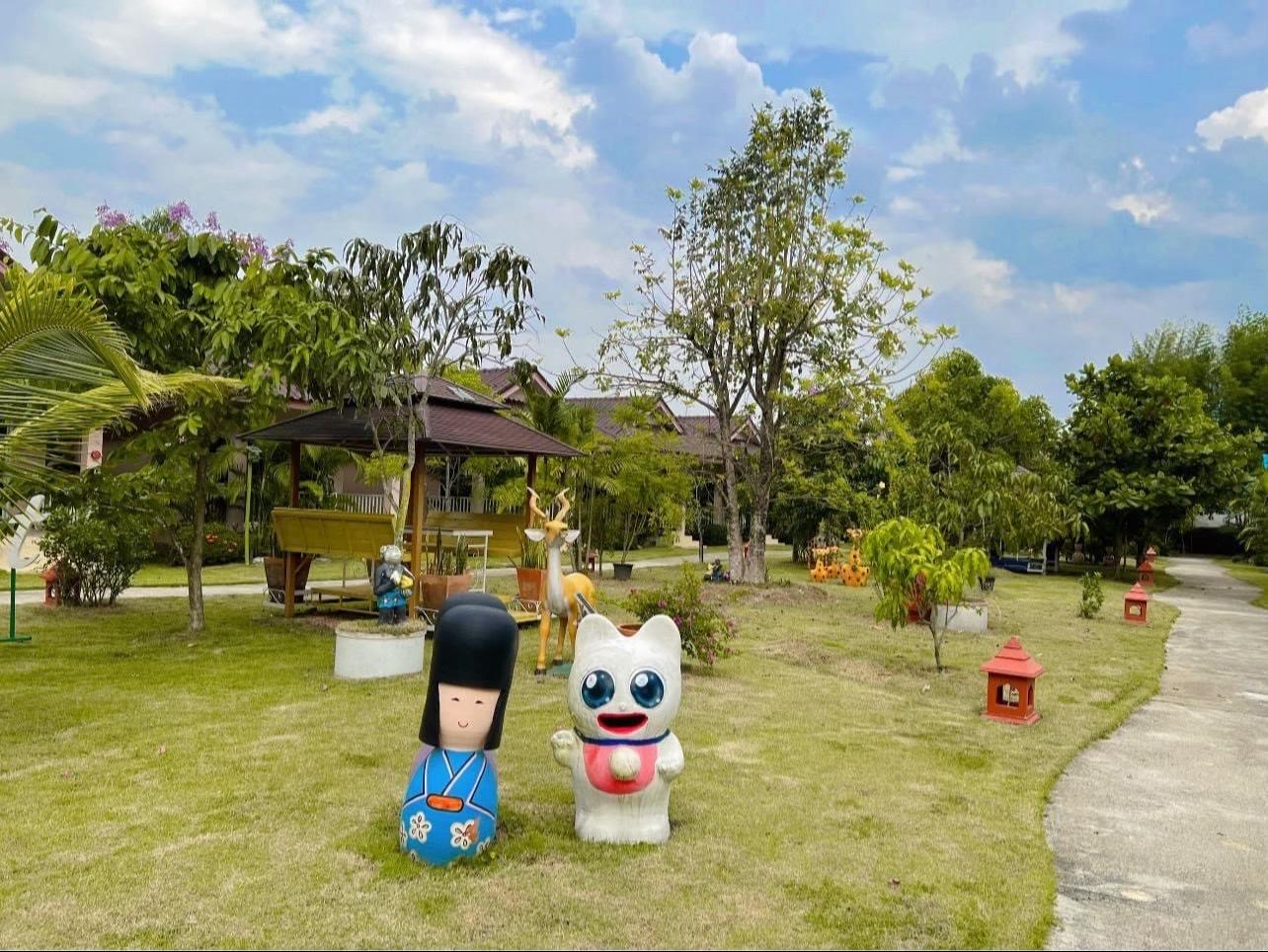 Cover Image for เลิฟเบิร์ดรีสอร์ท
