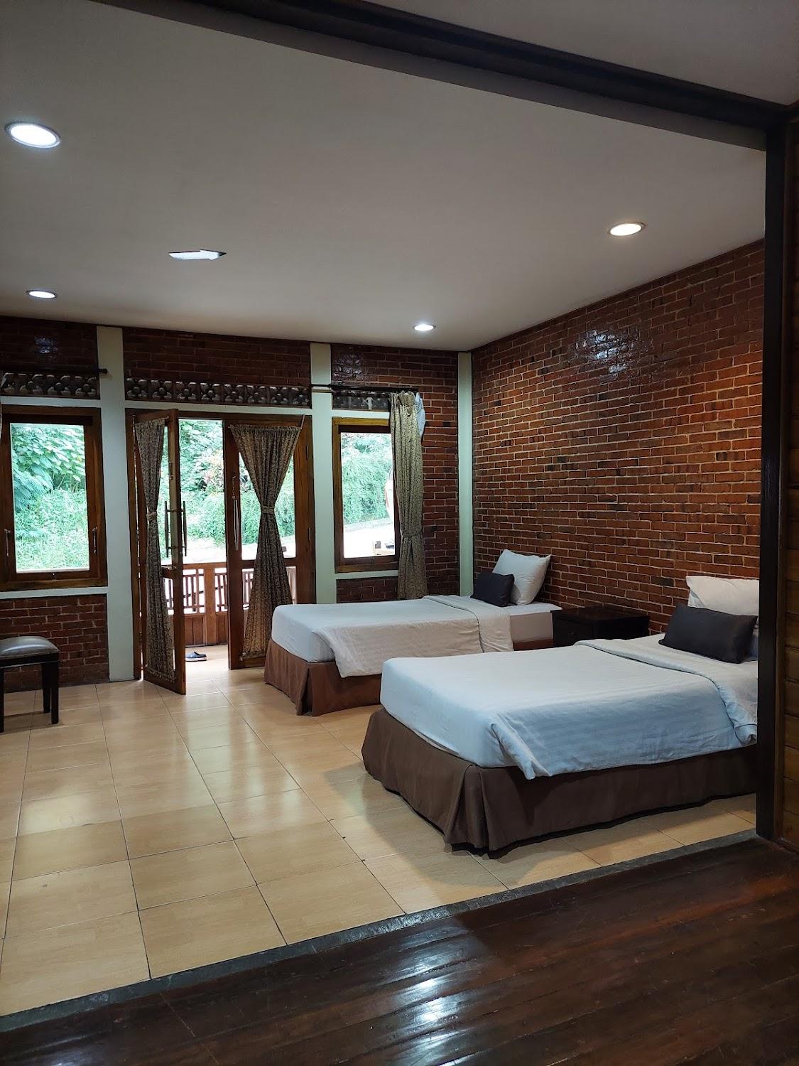 Cover Image for Villa Jogja, Jambuluwuk