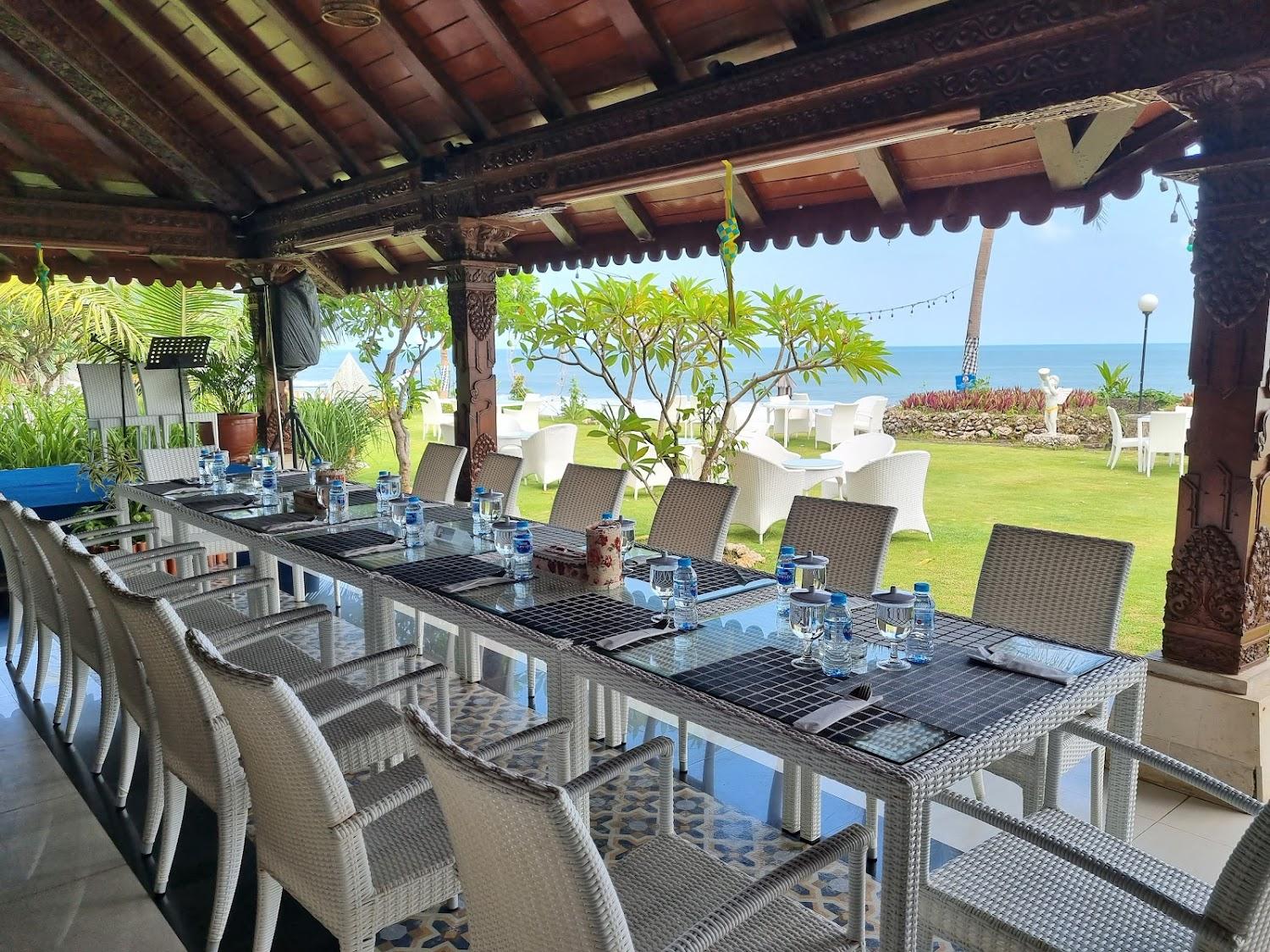 Cover Image for Queen Of The South Beach Resort & Hotel