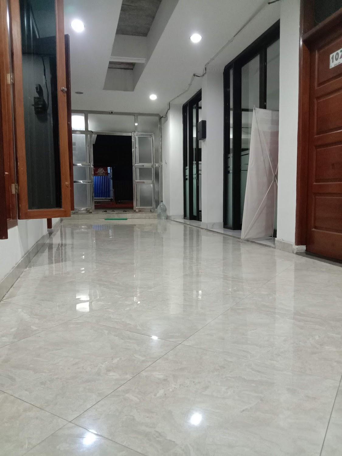 Cover Image for Wisma Rina Rini (Kampus UPI Cibiru)