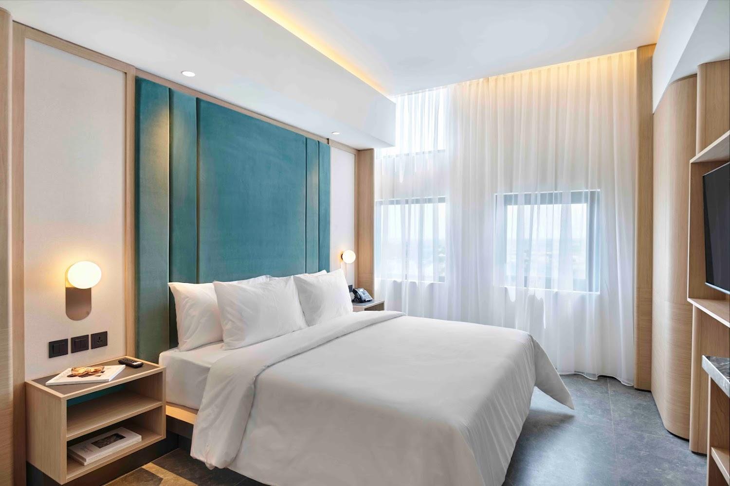 Cover Image for VIVERE HOTEL, ARTOTEL CURATED